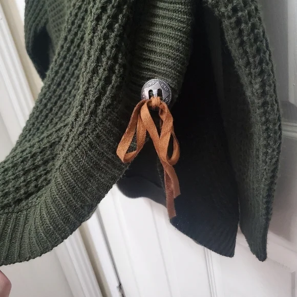 Waffle Knit Sweater - Olive Green - Picture 4 of 6